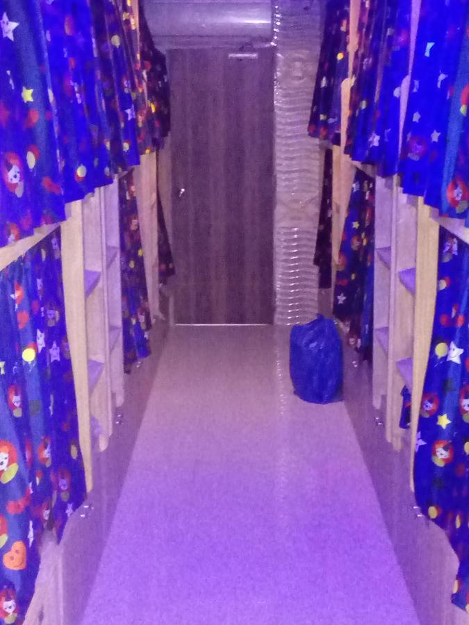 Delta Dormitory Мумбай Екстериор снимка
